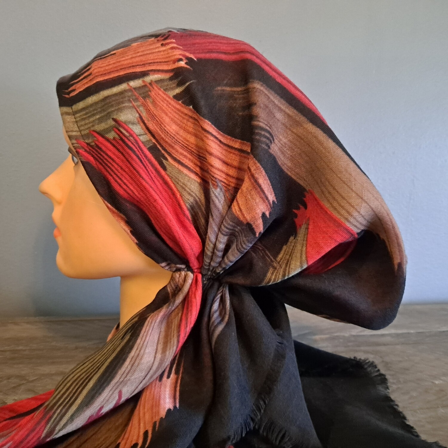 Black/with olive - Falls&#39; best  - soft fringes pretied tichel