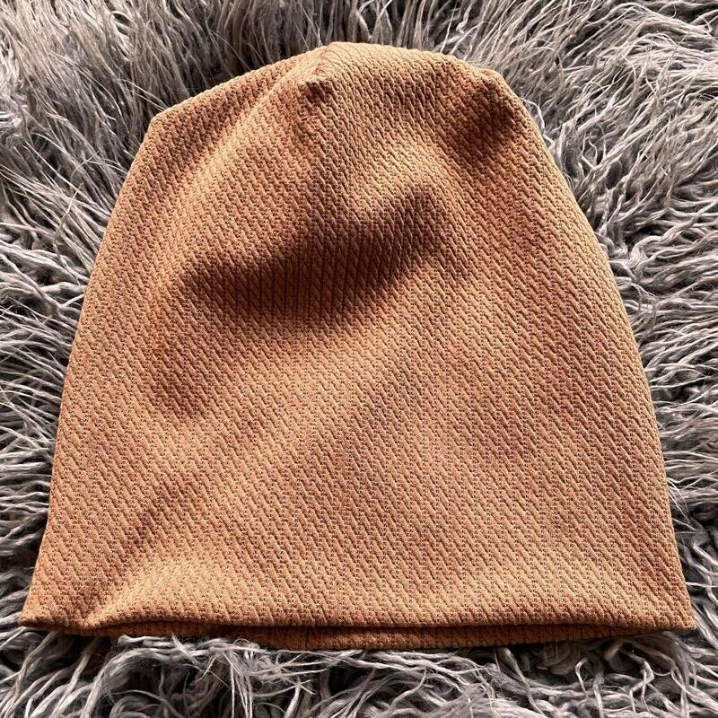Medium brown fine cable ribbed beanie