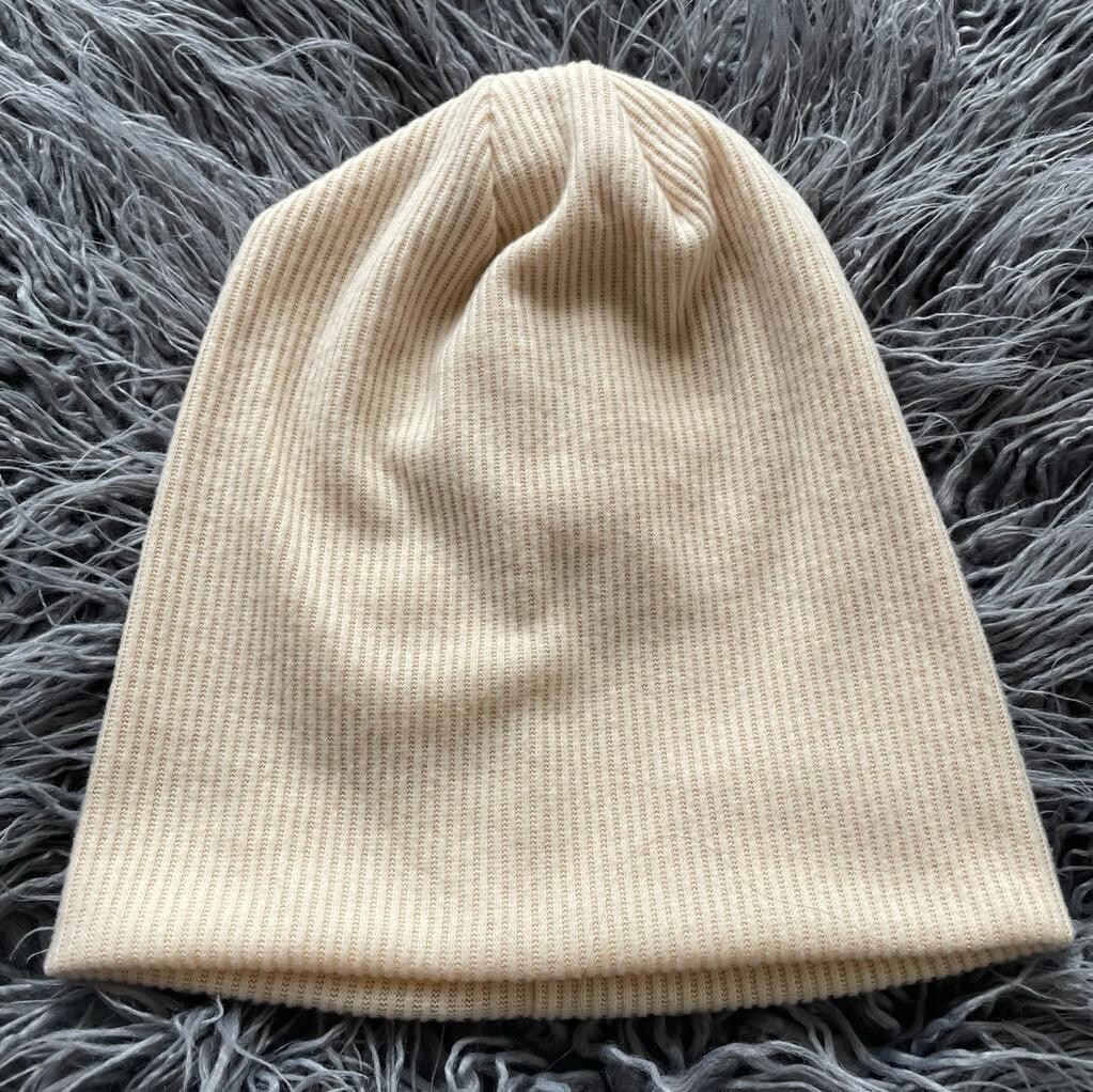 Coziest beanie - beige fleece