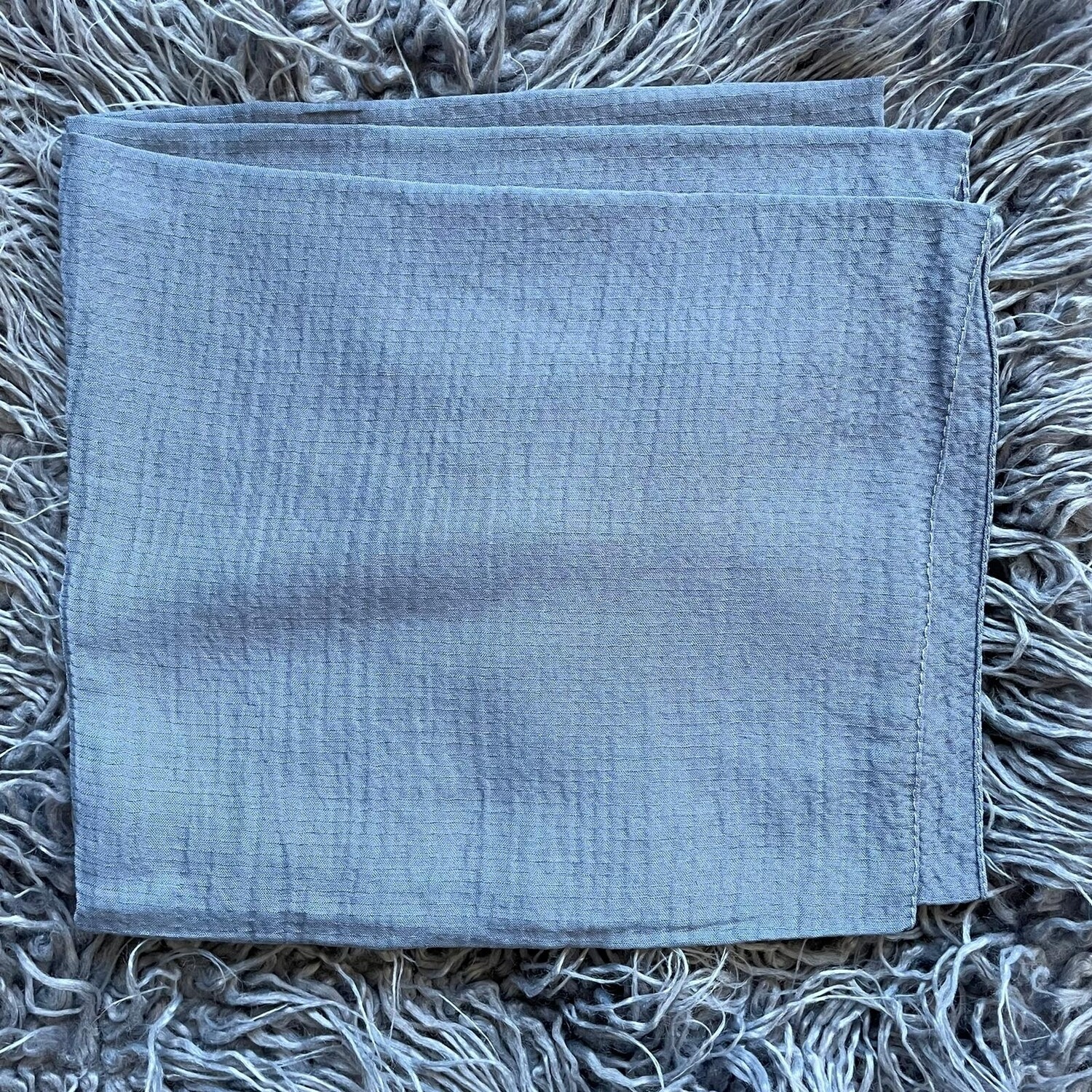 Medium gray textured solid tichel