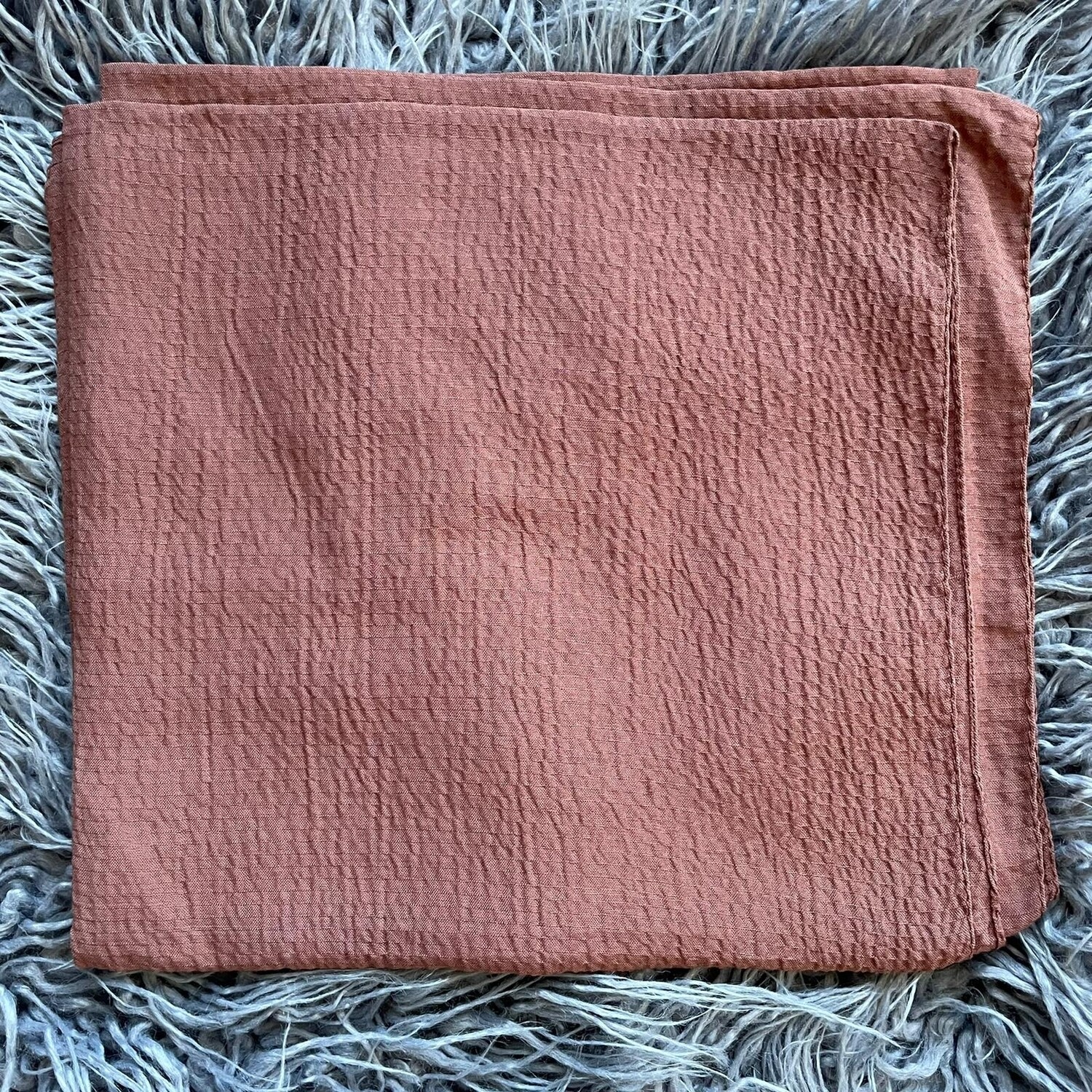 Copper textured solid tichel