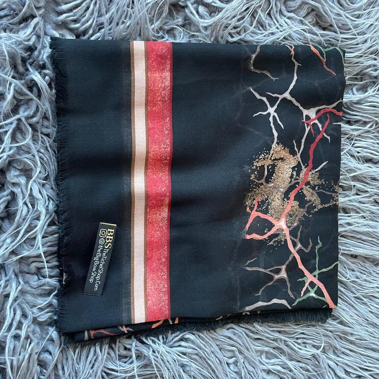 Black/reddish -lightning patterns soft fringes tichel