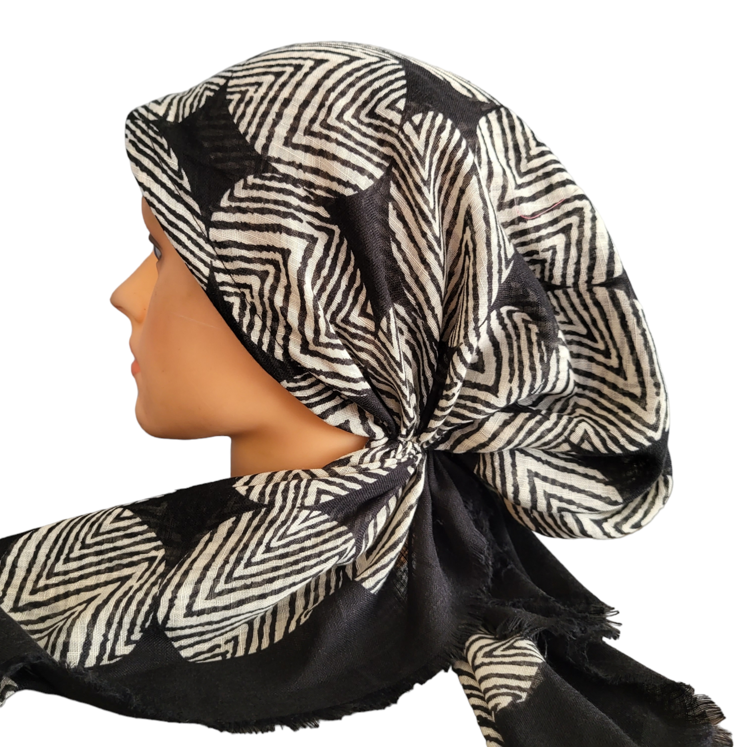 Black/white abstract lines - soft fringes pretied tichel