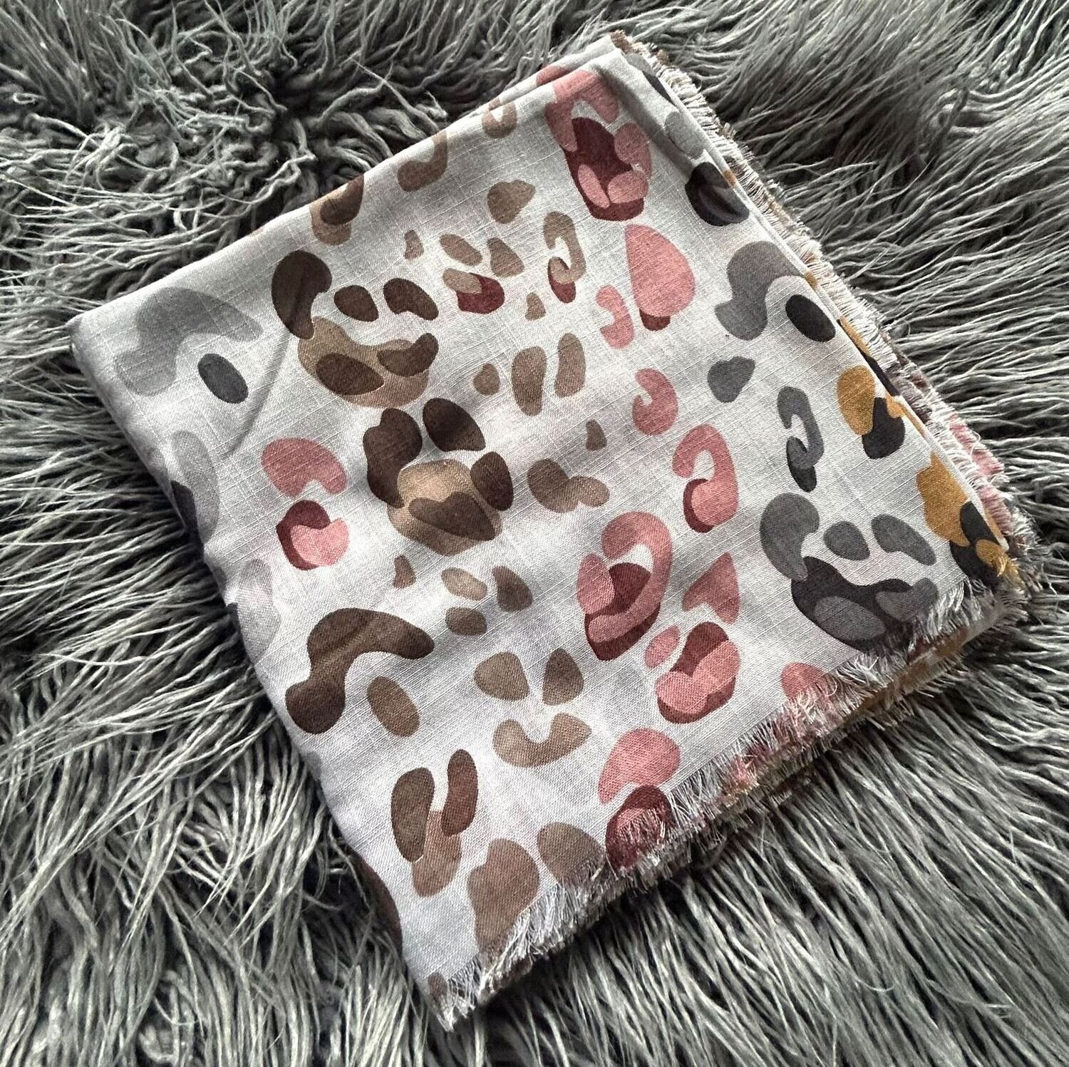 Stone - colorful leopard soft fringes tichel