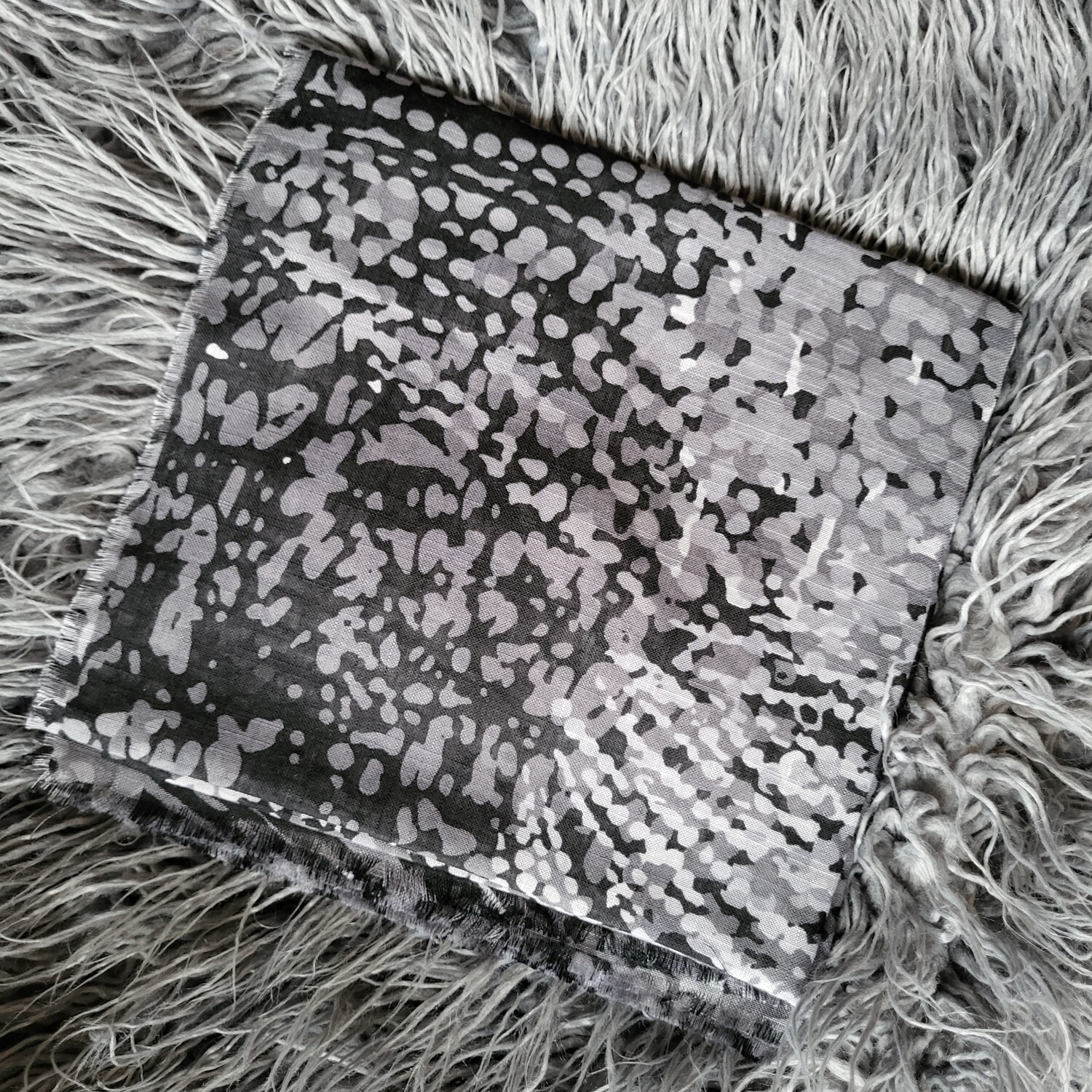 Black - colorful dotted soft fringes tichel