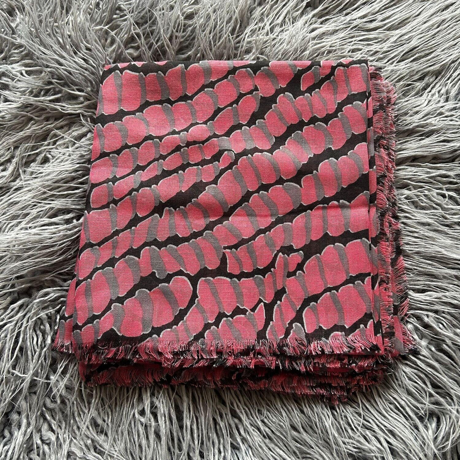 Light strawberry - wavy pattern soft fringes tichel