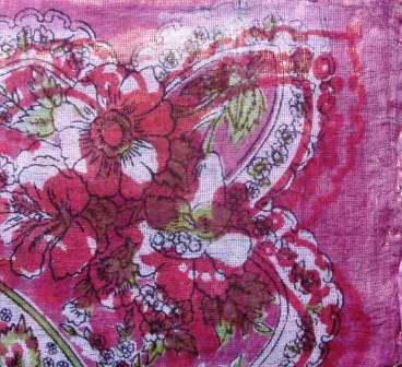 Raspberry shimmering tichel with flowers