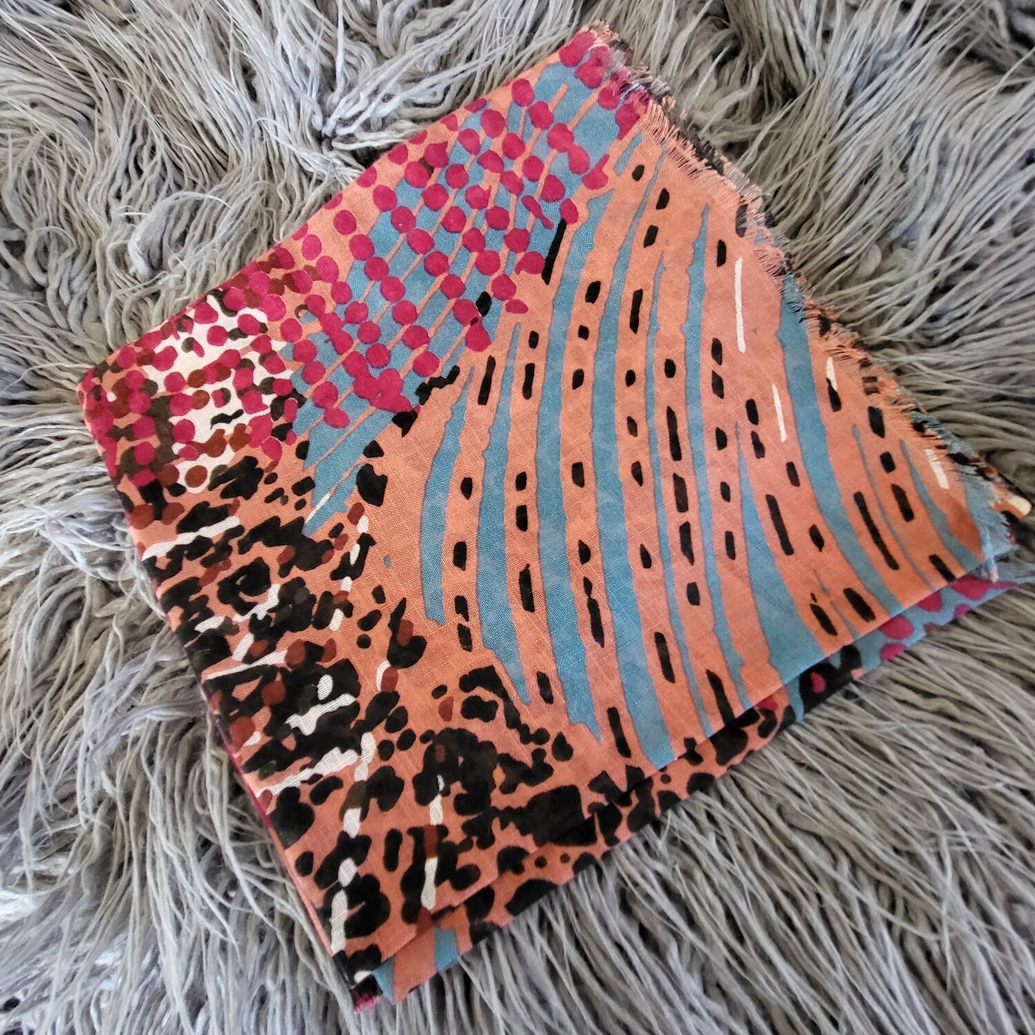 Peachy n&#39; more - colorful dotted soft fringes tichel
