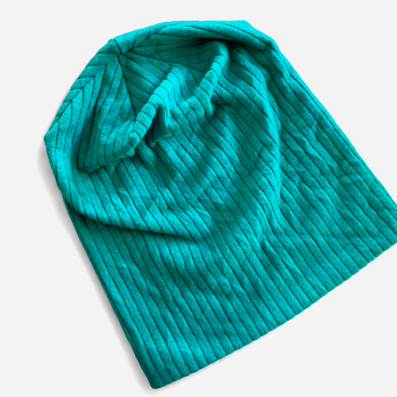 Velour feel - mid weight wide ribbed beanie - green