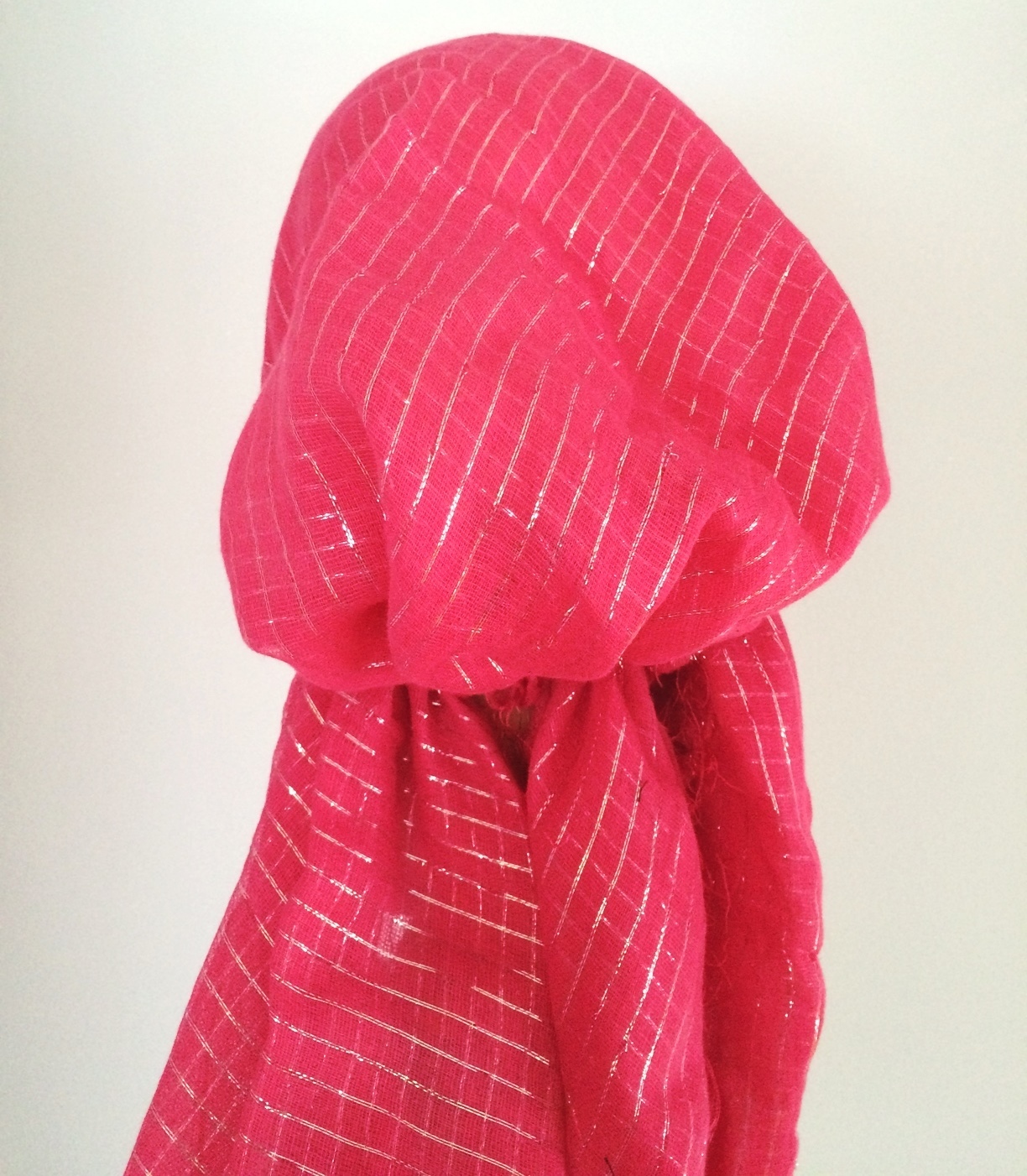 Medium  pink lurex pre tied tichel
