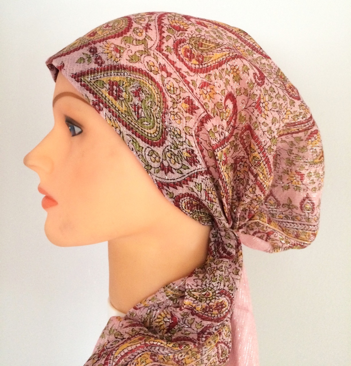 Light pink pretied tichel