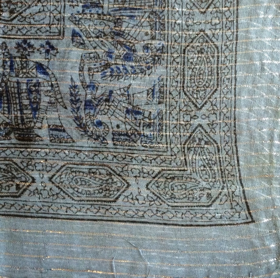 Light gray lurex tichel with blue pattern