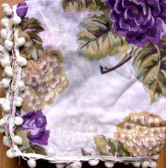 Pom pom snazzy tichel white