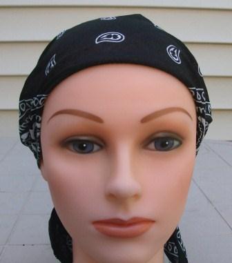 Pre tied bandana black