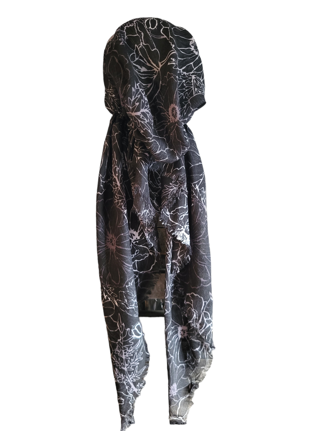 Black flowers patterned - soft fringes pretied tichel