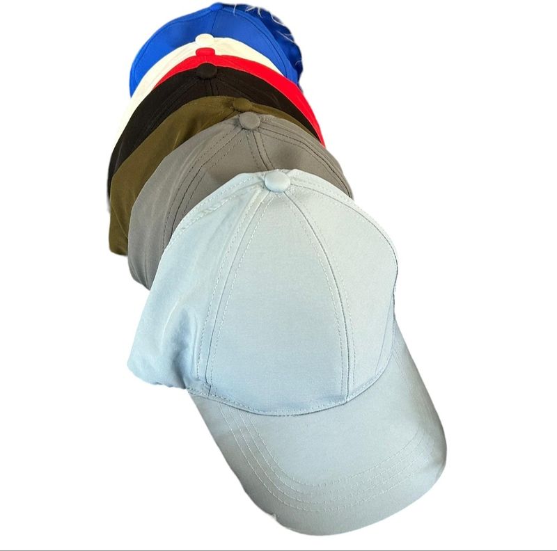 Caps