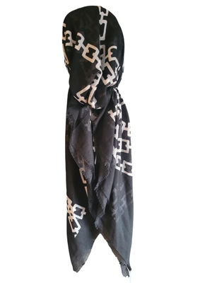 Black/White - soft fringes pretied tichel - square chains