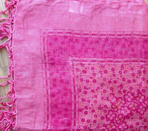 Pink flowers with thin silver lines and pink background