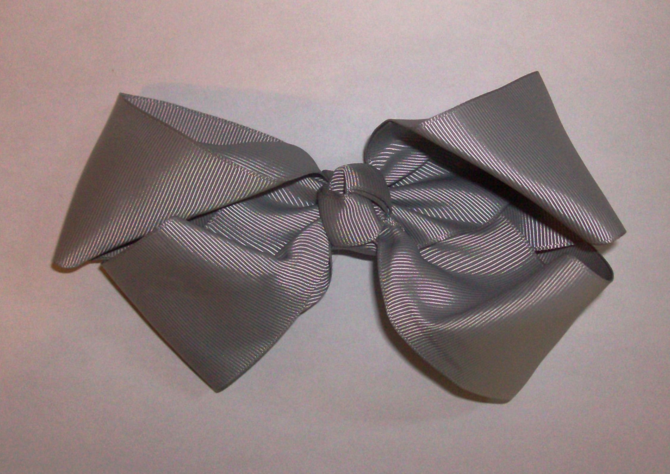 gray bow