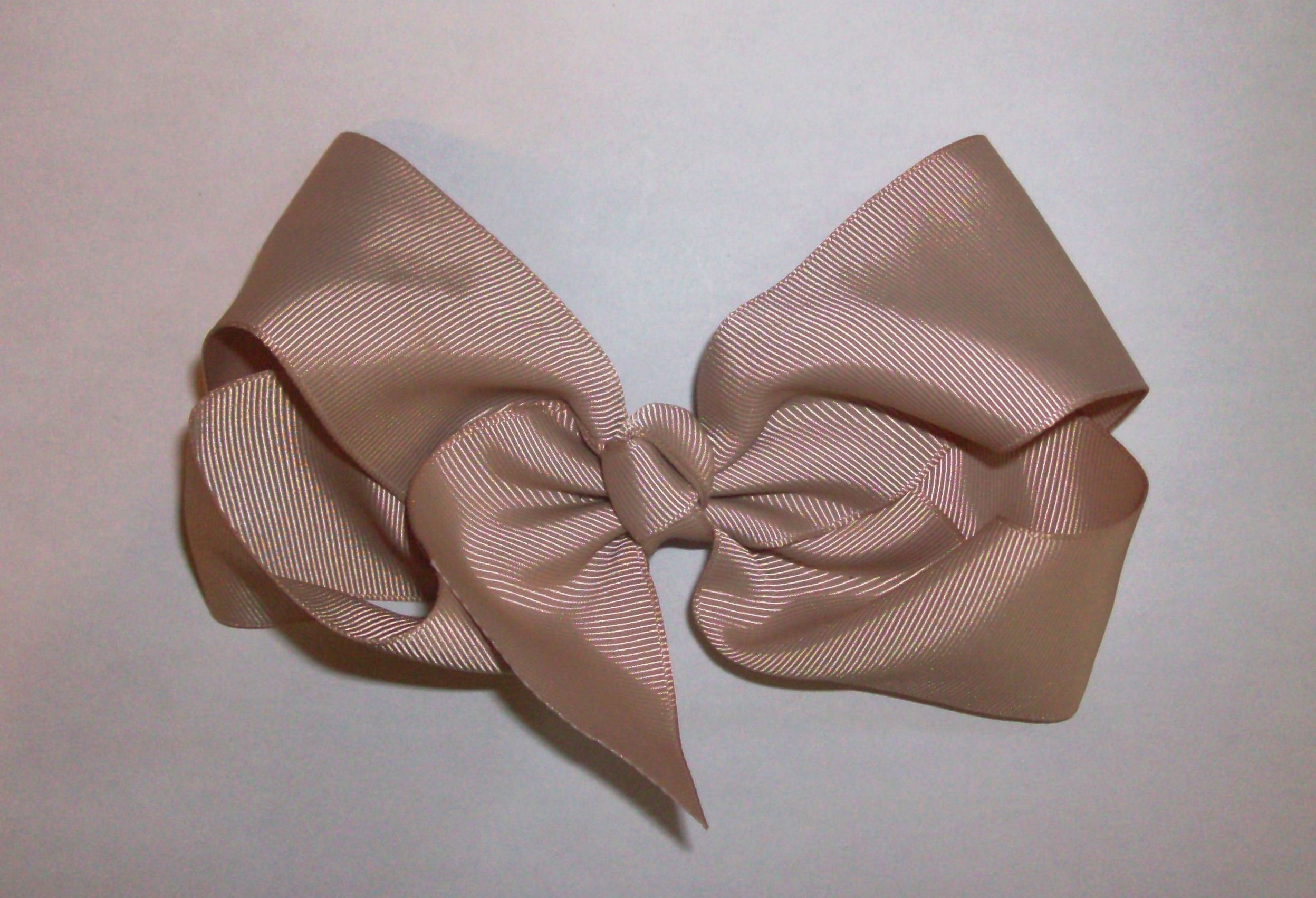 beige bow
