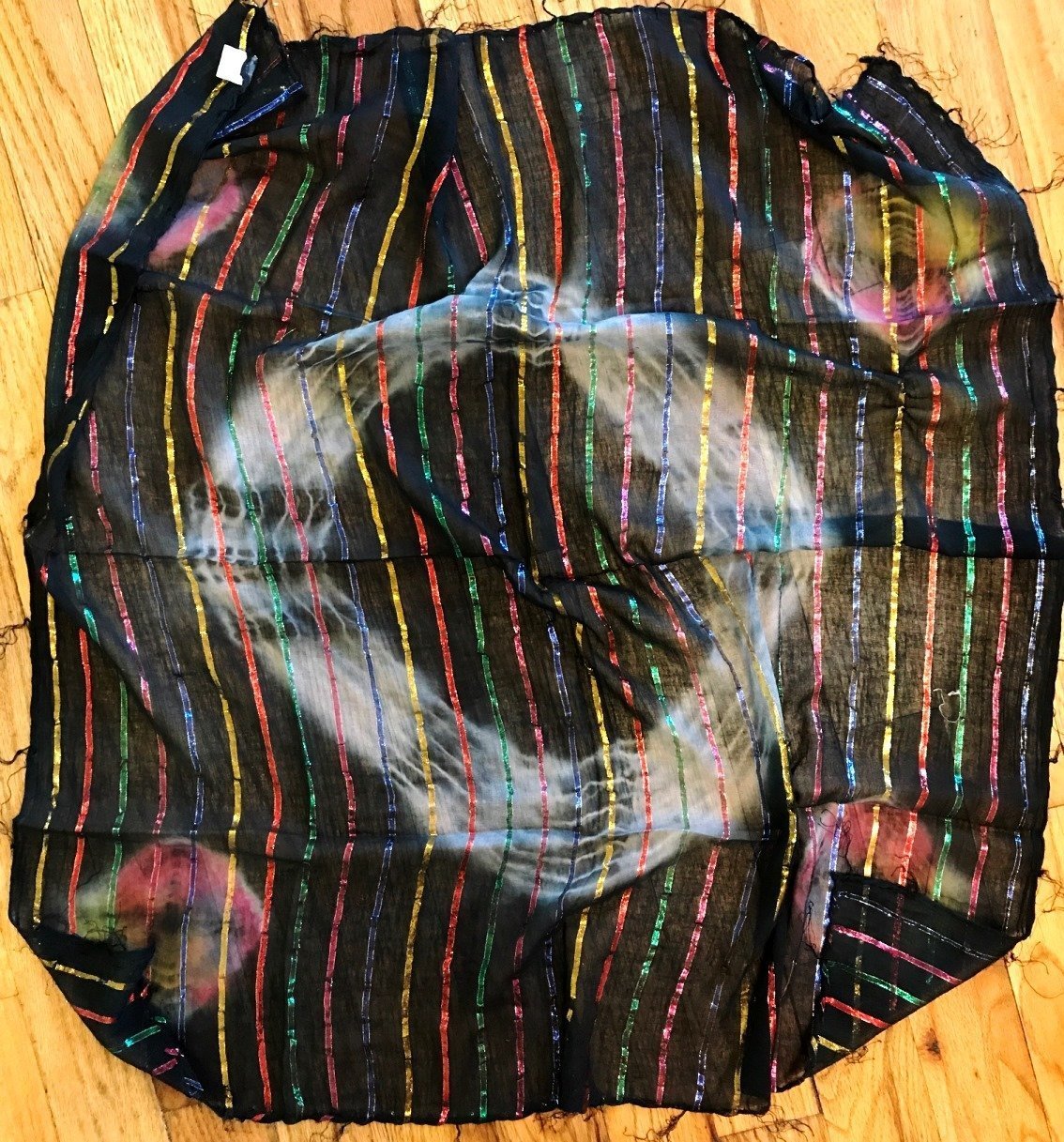 Black tie-dyed tichel