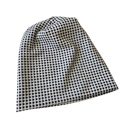 Mid-weight checkered beanie - black