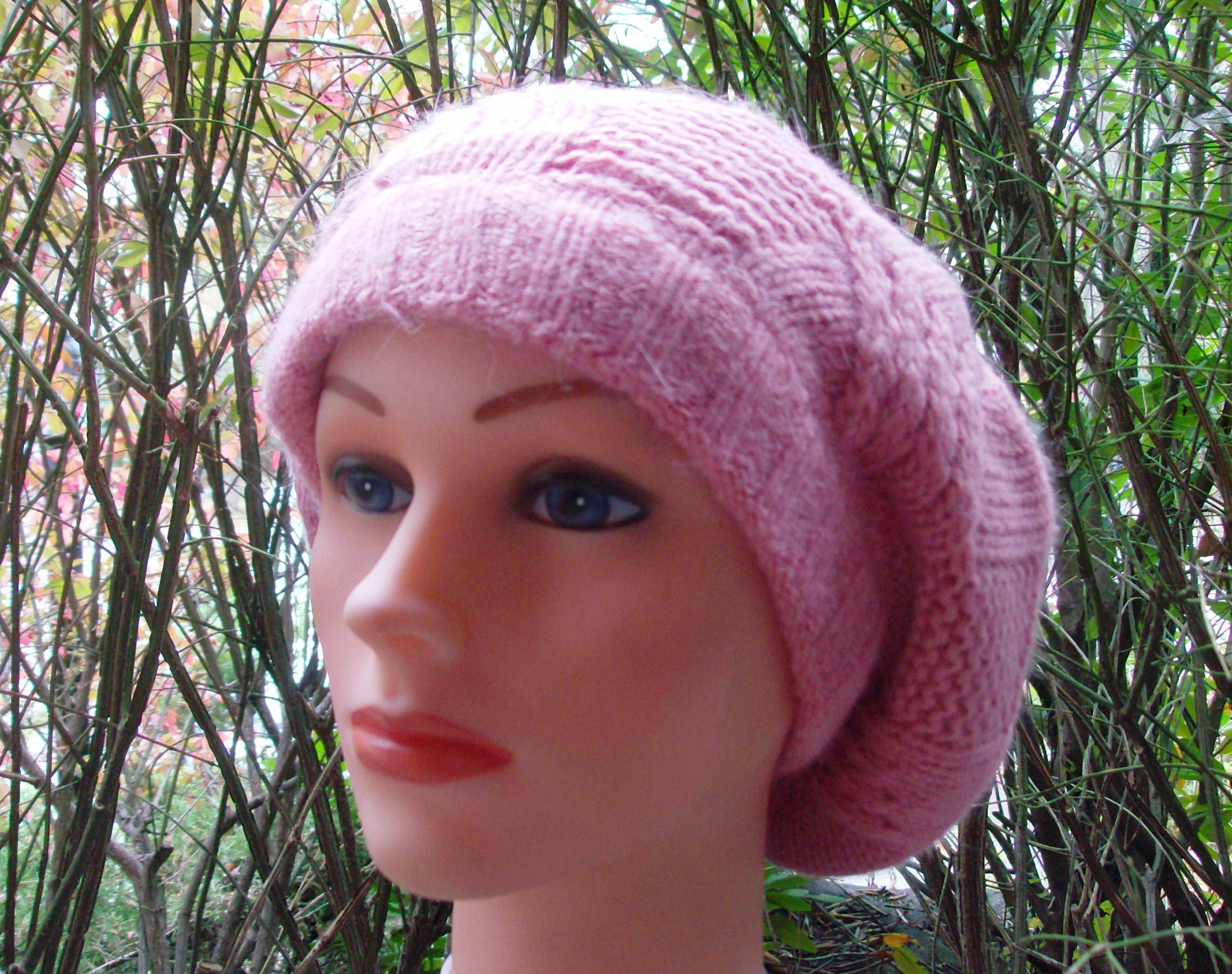 NY style angora beret dusty pink