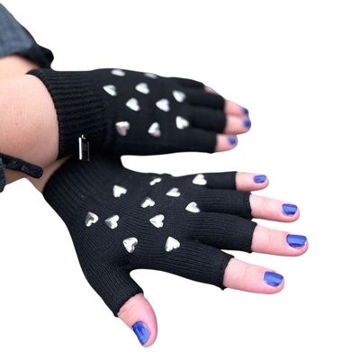 Thin half finger gloves w/silver hearts - black