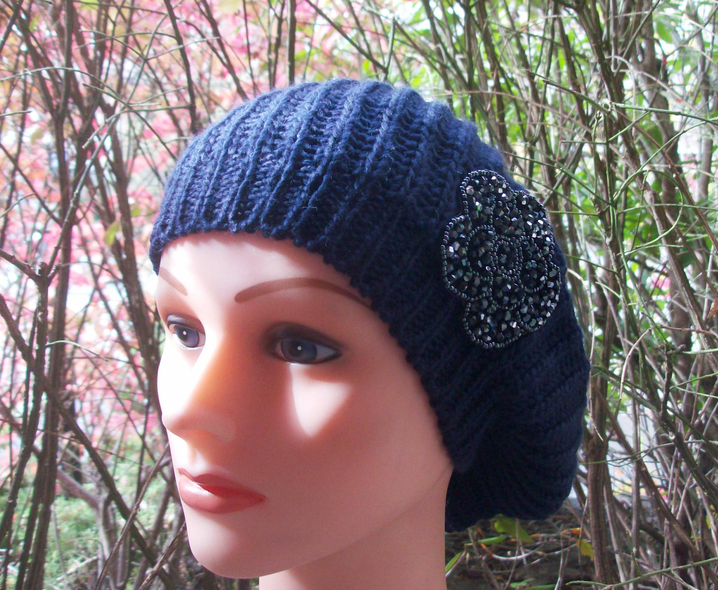Chic beret navy blue single layer