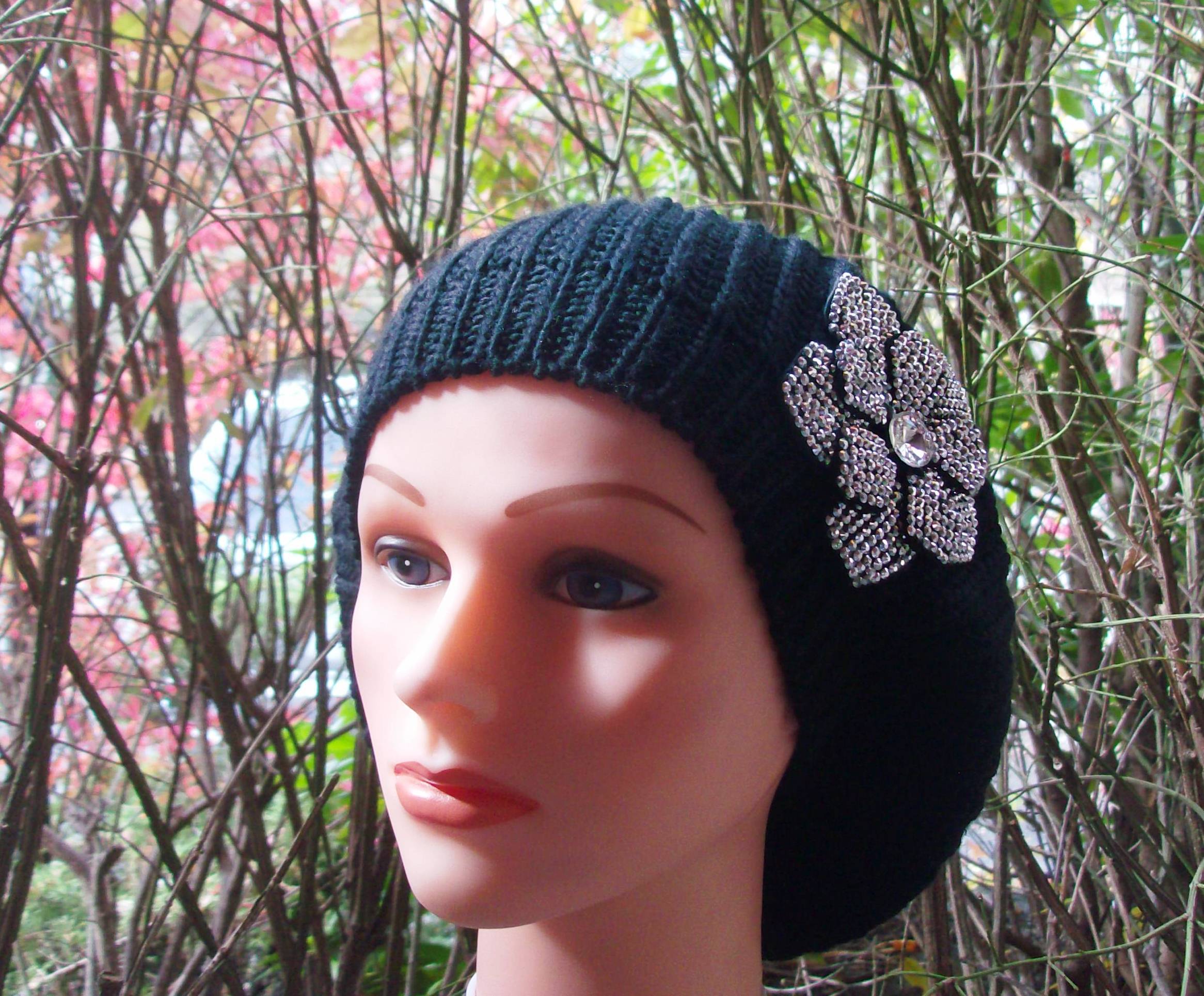 Chic beret black with sparkle