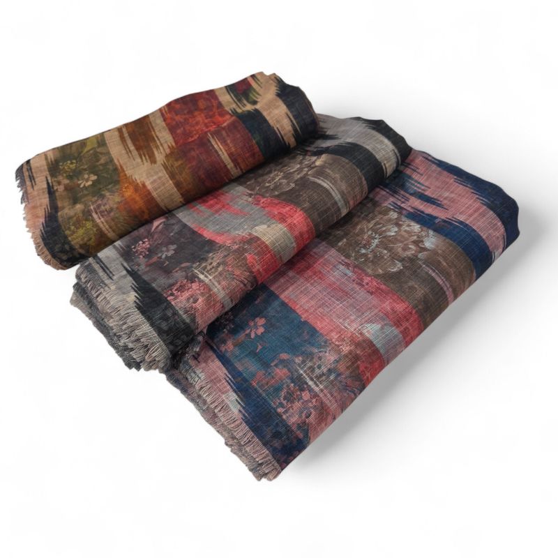 Soft fringes - Artisanal woven patterned square tichels