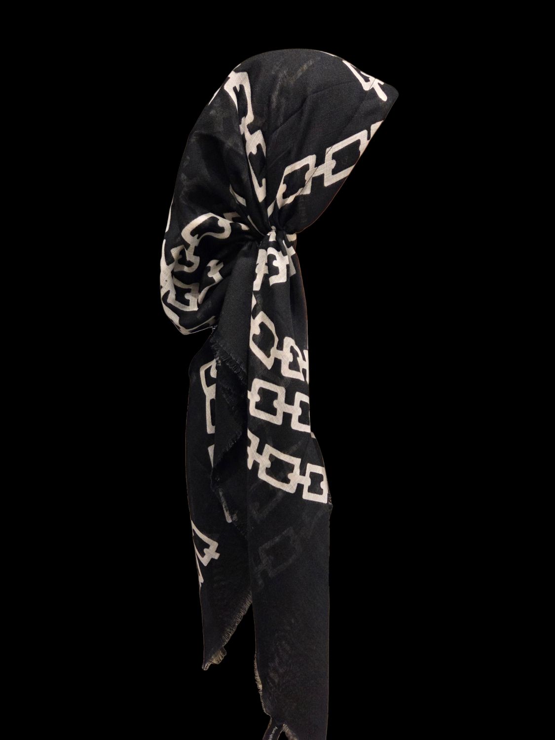 Black/White - soft fringes pretied tichel - square chains