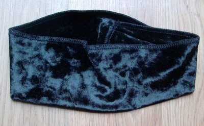 No slip wig grip bands. Great for keeping headscarves from slipping.
