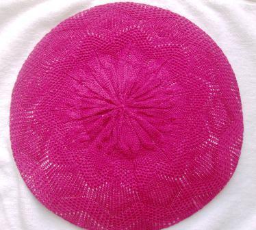Super lightweight beret deep pink