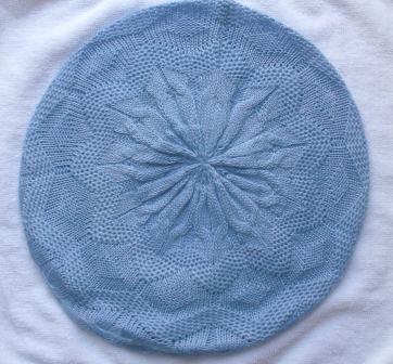 Super lightweight beret light blue