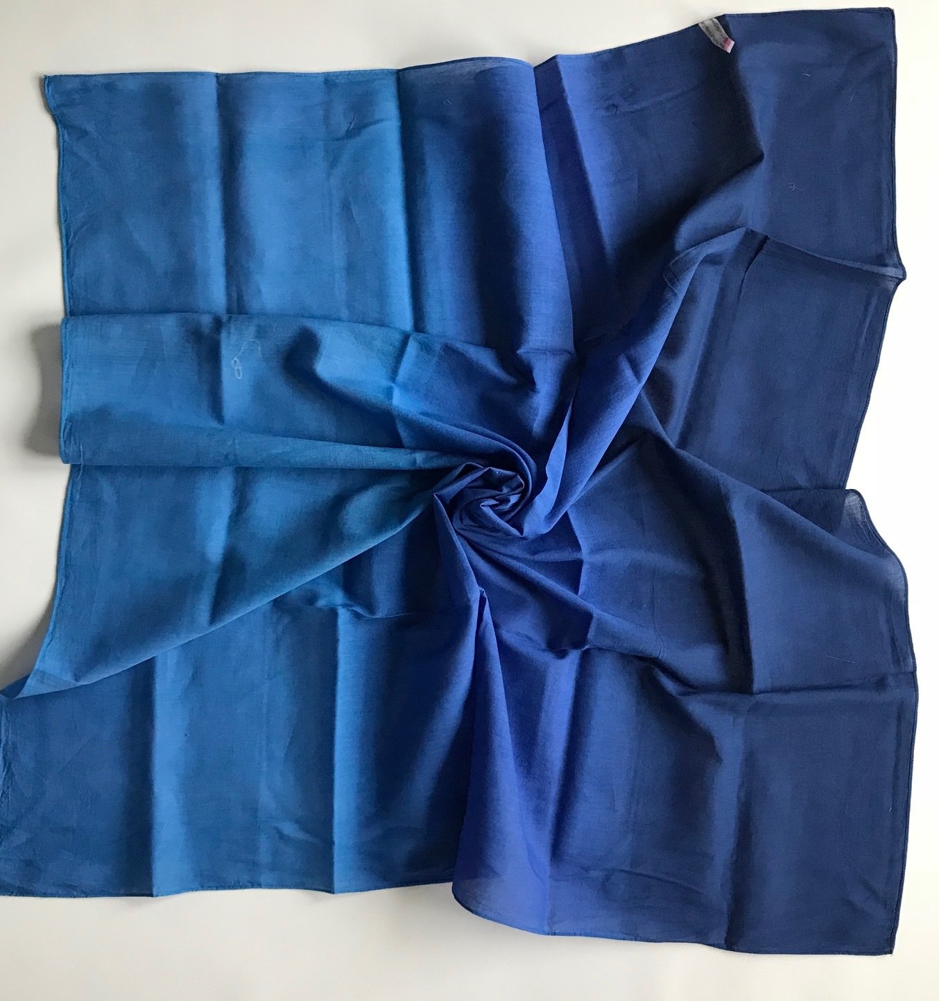 Dark blue shades cotton ombre&#39; tichel