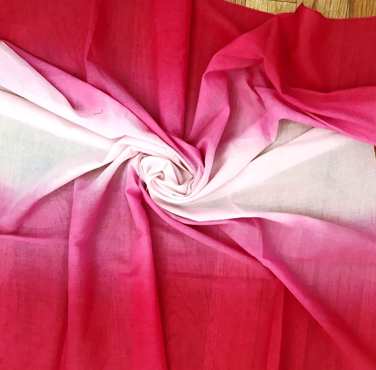 Pink cotton ombre&#39; tichel