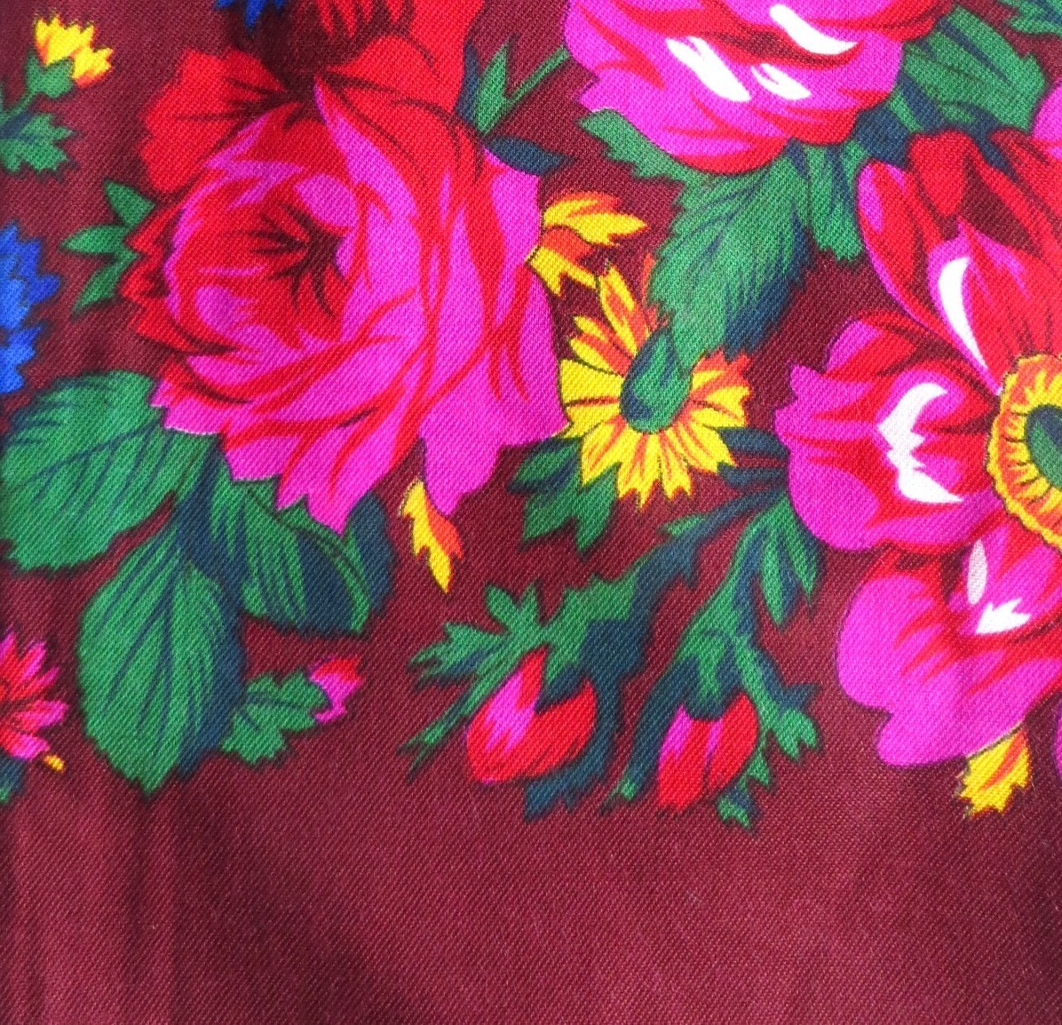 Dark maroon vintage tichel
