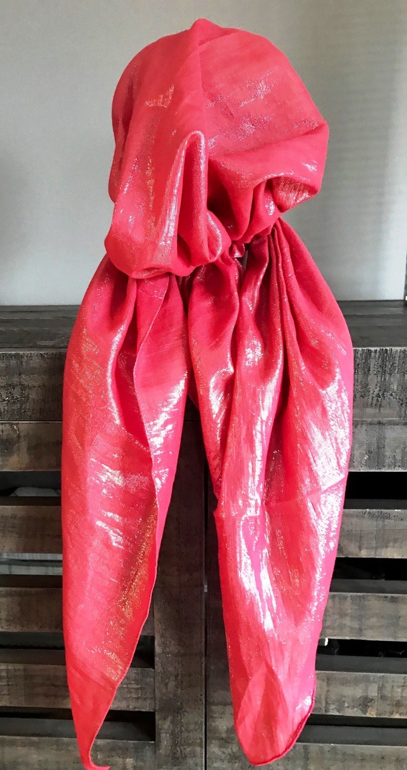 Rear view long tails pre-tied tichel