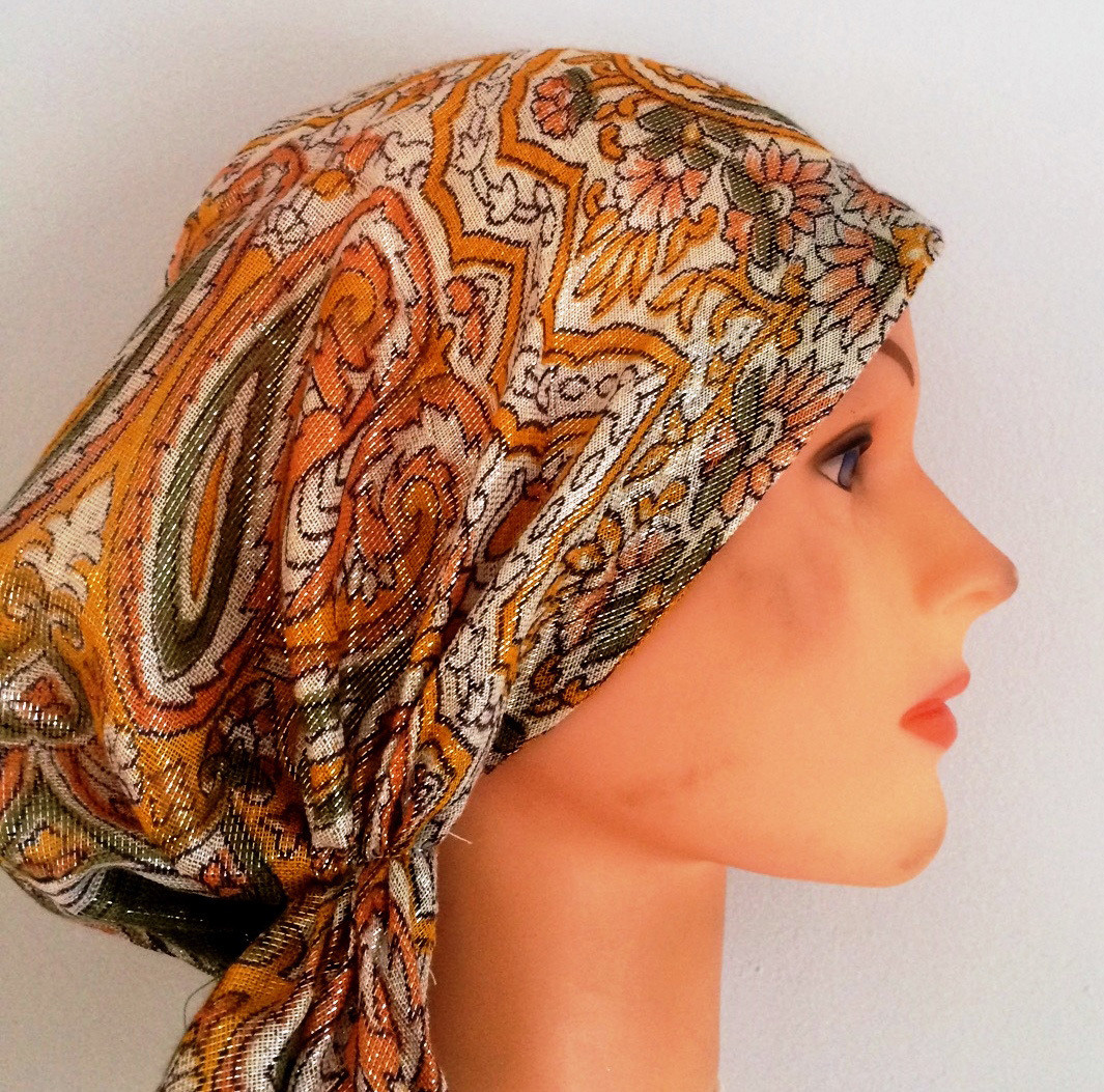 Green paisley pattern pretied shimmer tichel