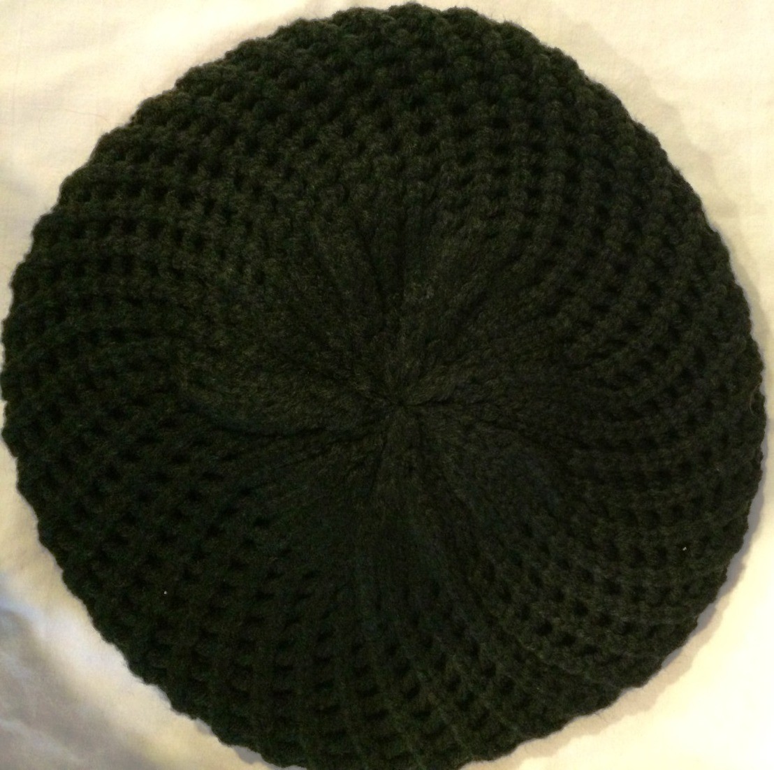 Black chunky beret