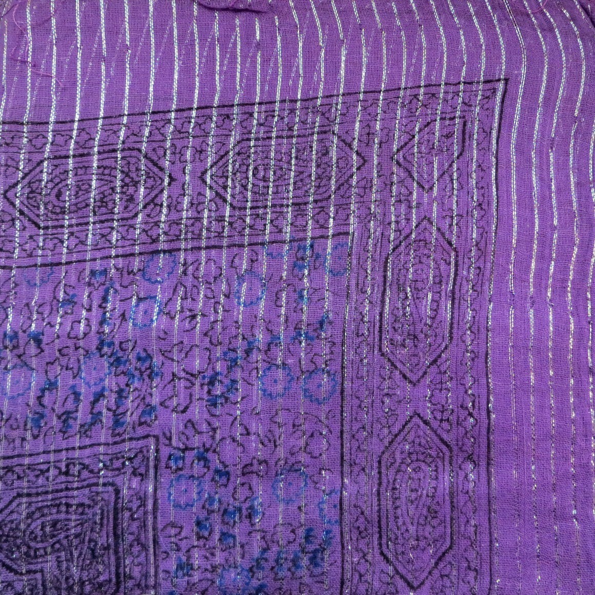 Purple lurex tichel with blueberry flowers