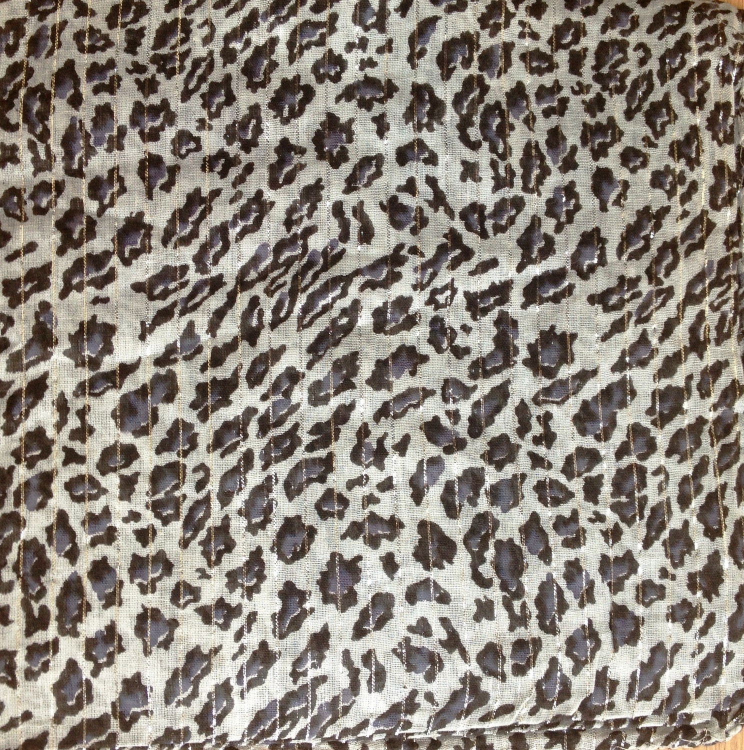 Gray fancy cotton animal print tichel