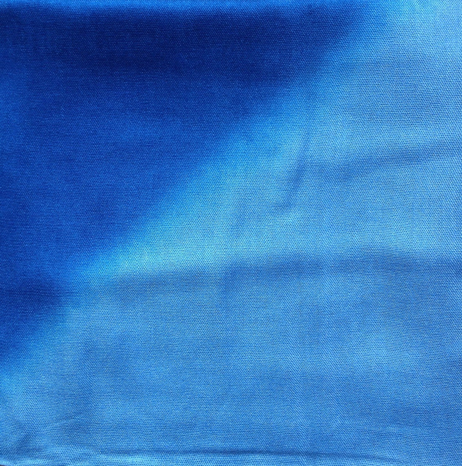 Light and dark blue two tone tie dyed tichel