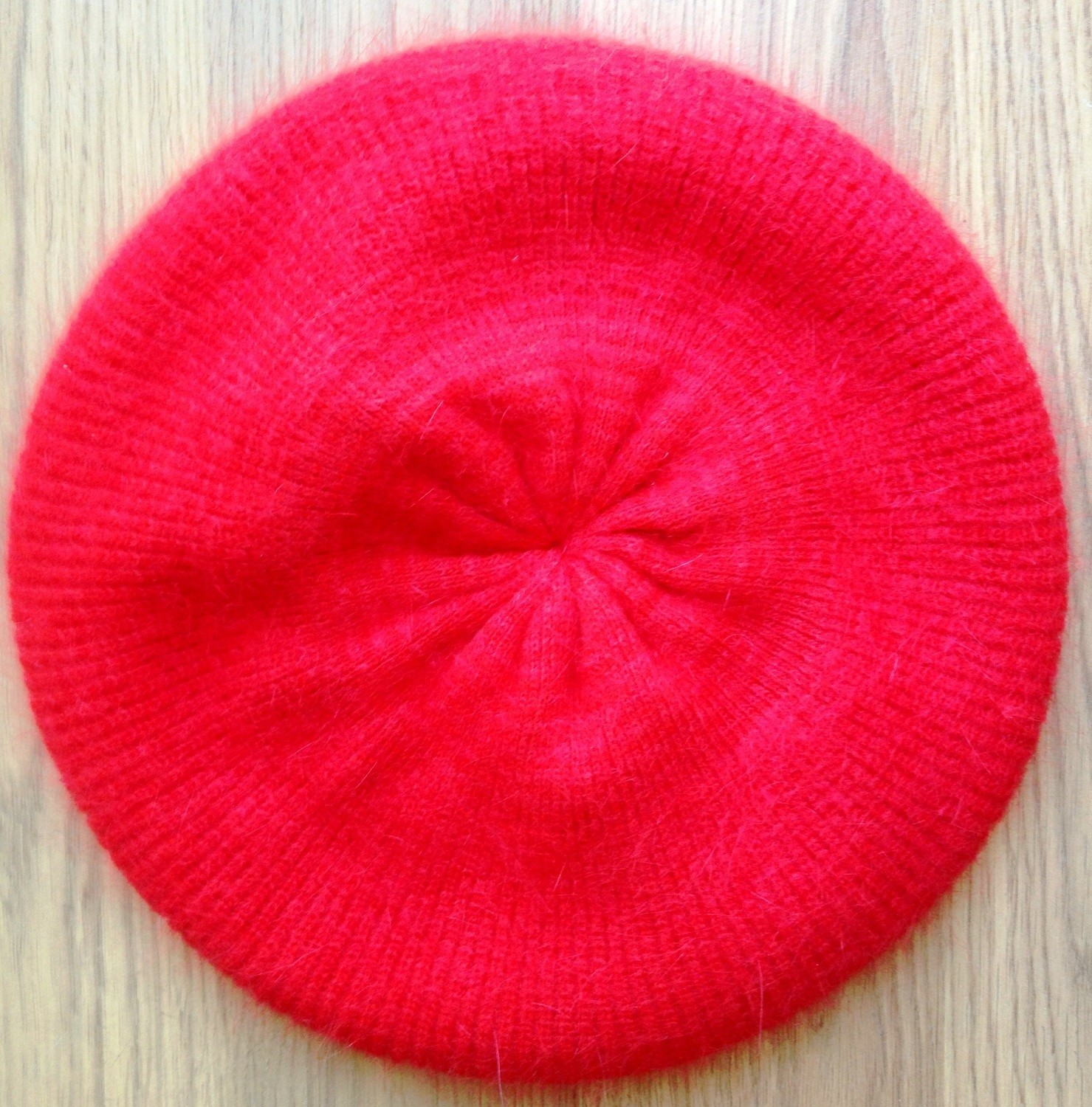 Angora beret red