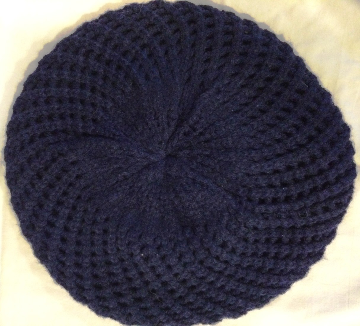 Navy chunky beret