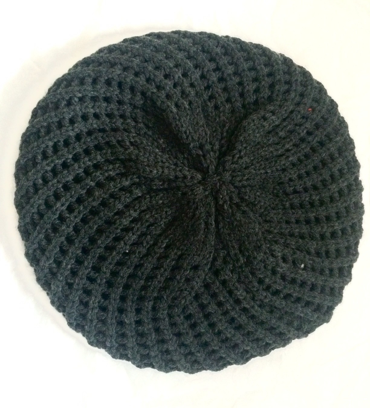 Charcoal gray chunky beret