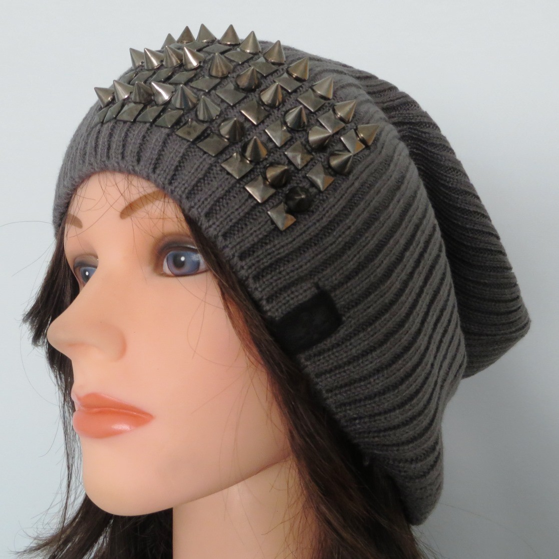 Gray slouch beret