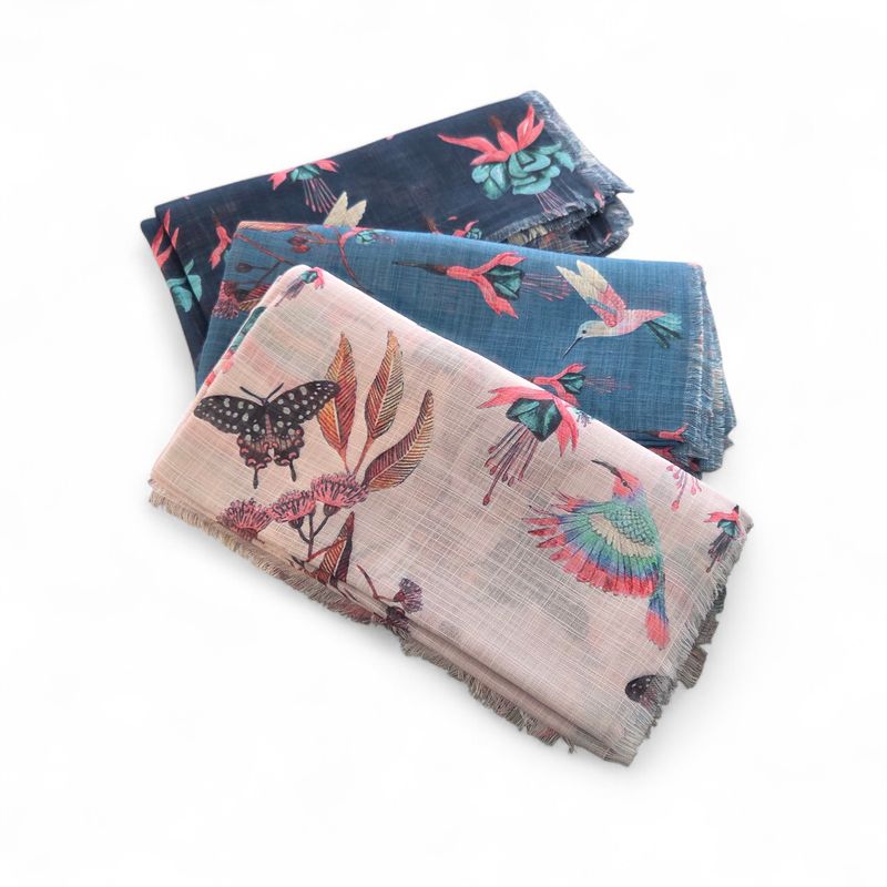 Soft fringes - Avian Garden - Square Tichels