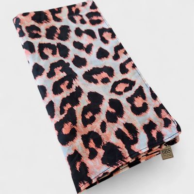 Leopard w/bubble gum pink patterned small square tichel.